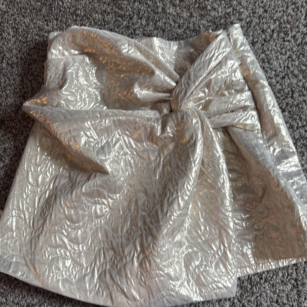 Zara gold skort size xs